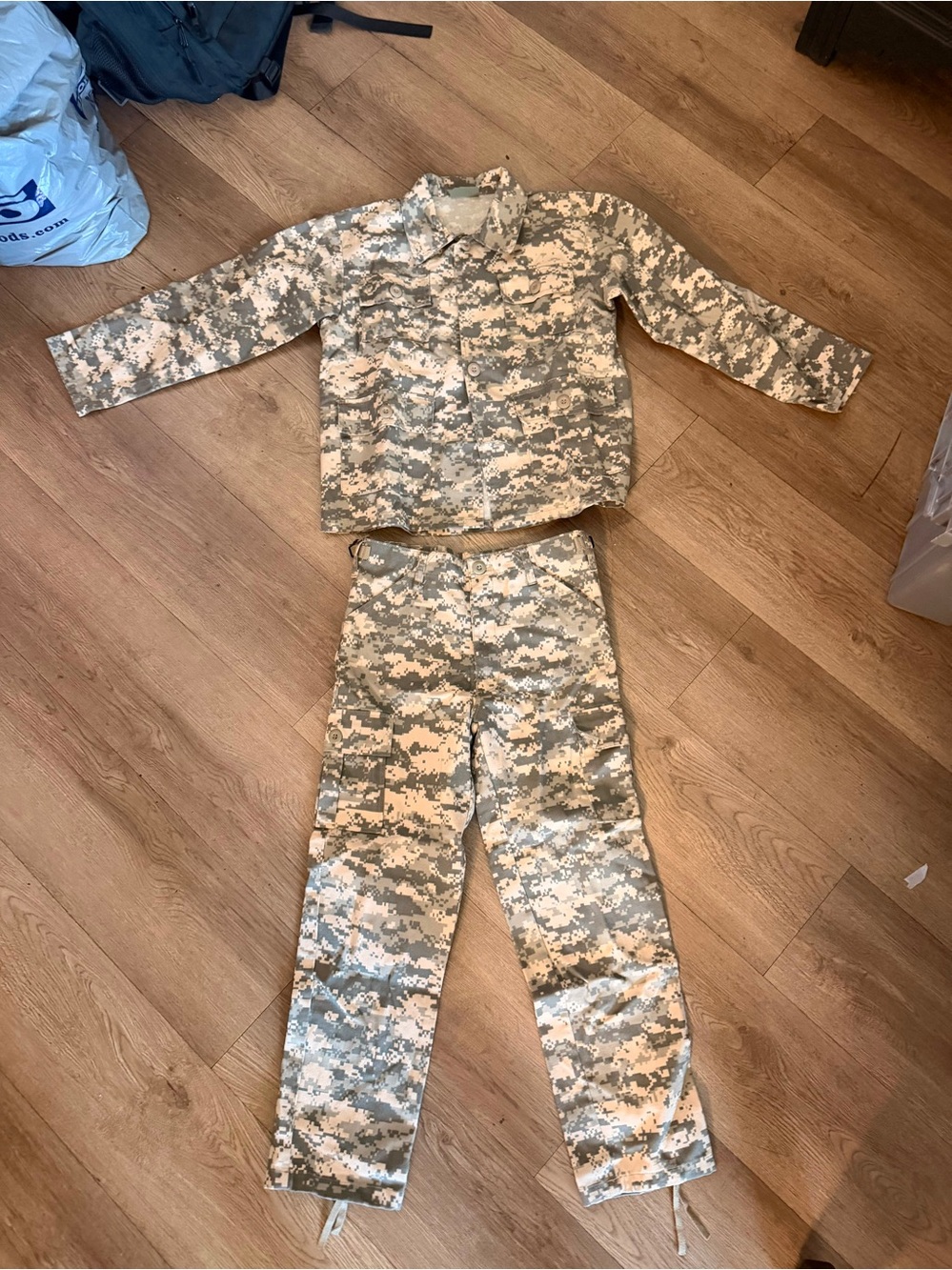 Boys U.S. Army ACU digital camouflage field jacket and pants set featuring M